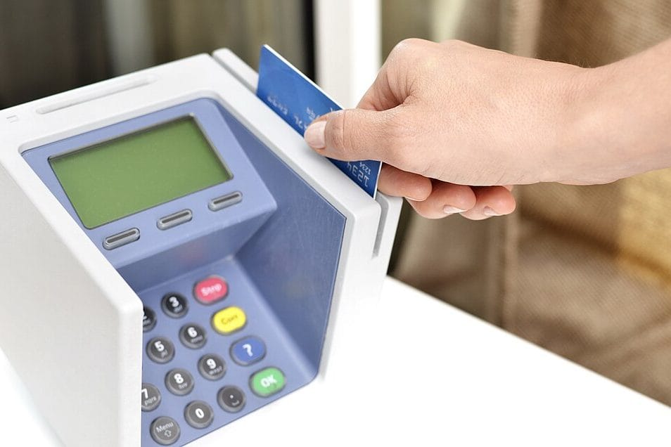 Credit Card Minimum Payments: The Real Cost of Paying Just the Floor in 2026