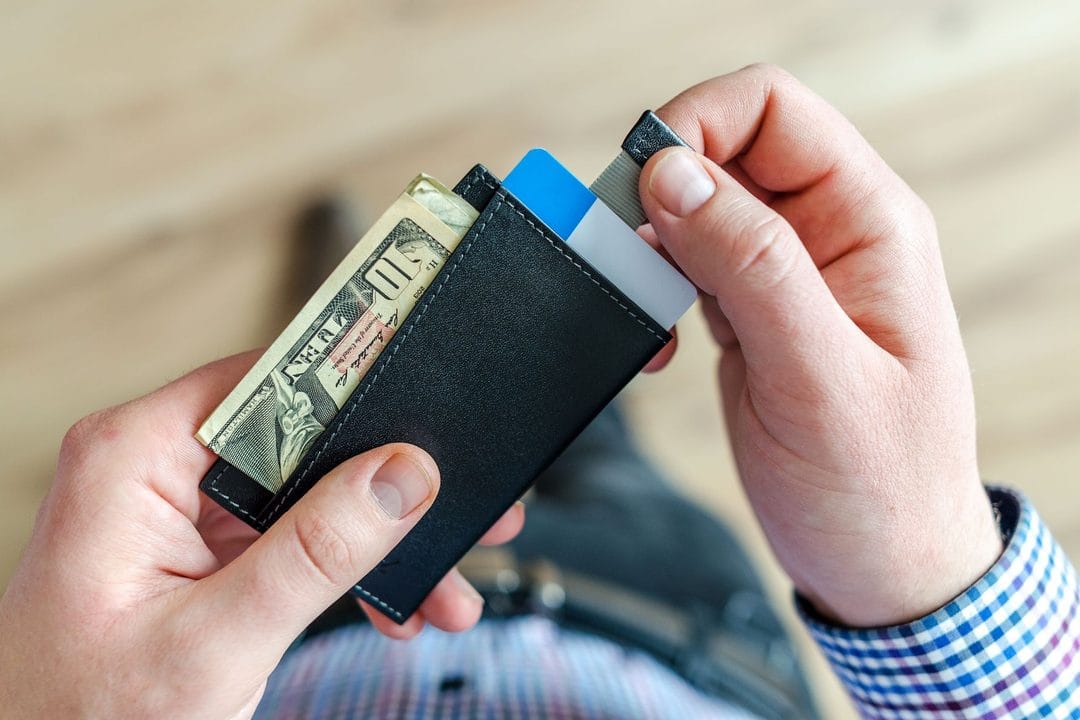 What Really Happens If You Only Pay the Credit Card Minimum