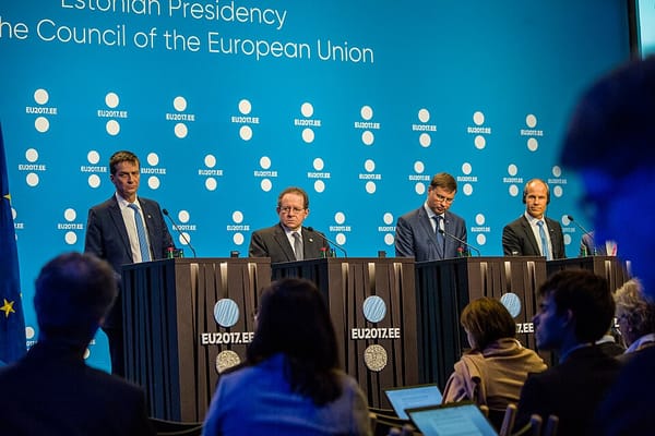 UK Credit Score Myths Debunked: What Actually Matters